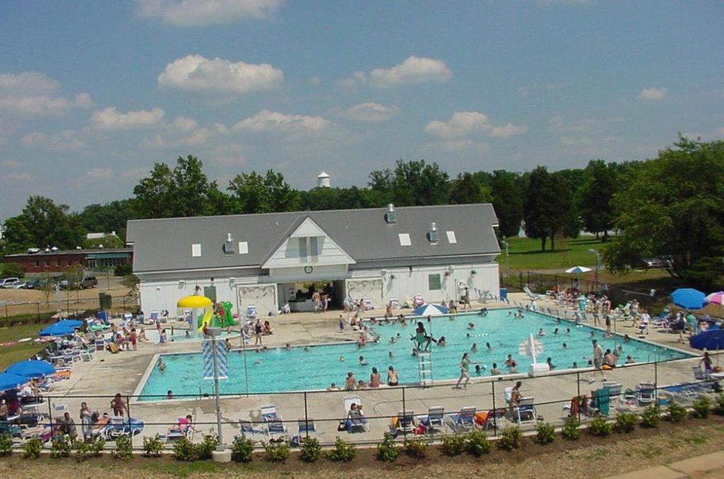 larry weeks community pool